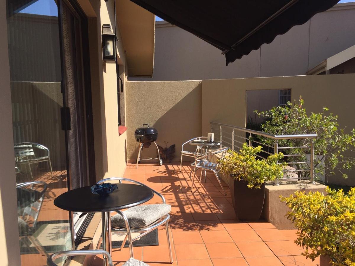 125 On Van Buuren Road Guest House Johannesburg Bagian luar foto