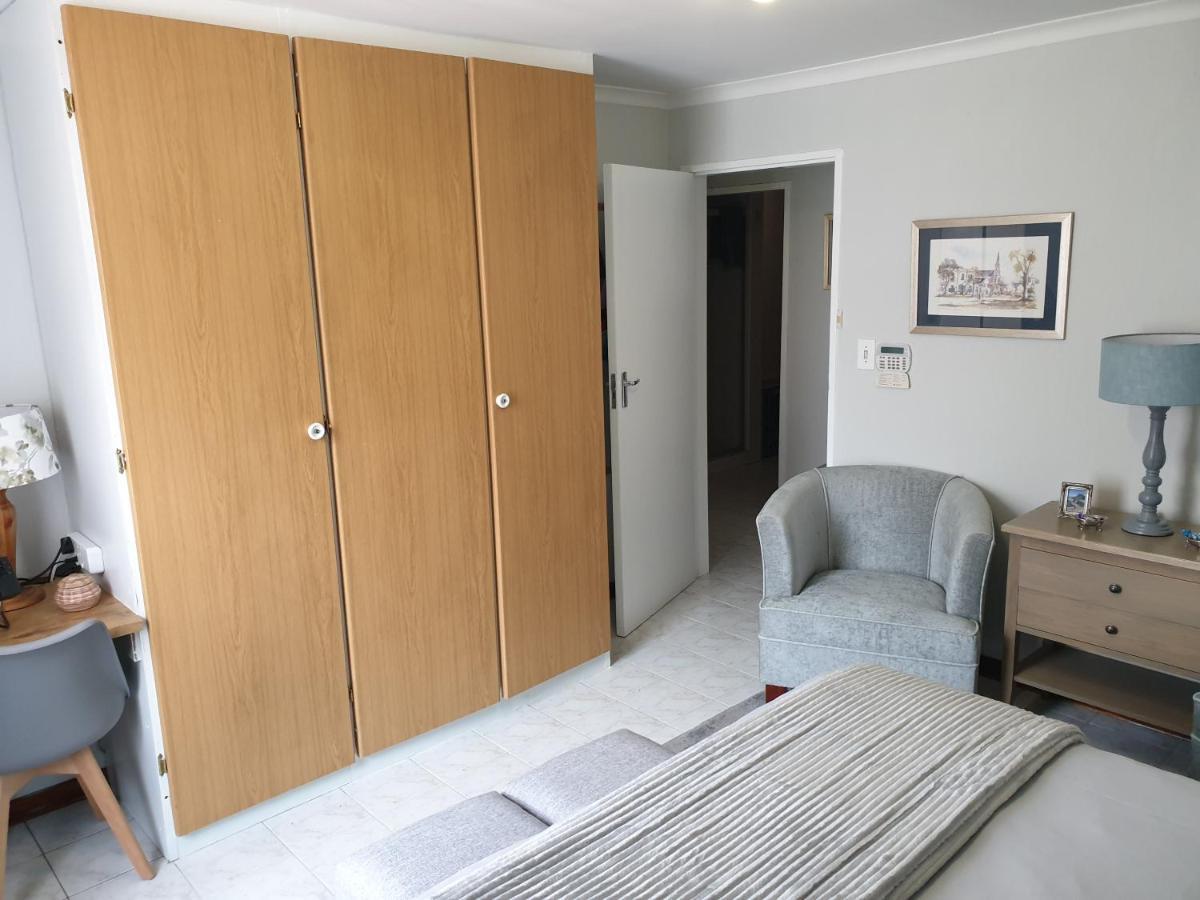 125 On Van Buuren Road Guest House Johannesburg Bagian luar foto