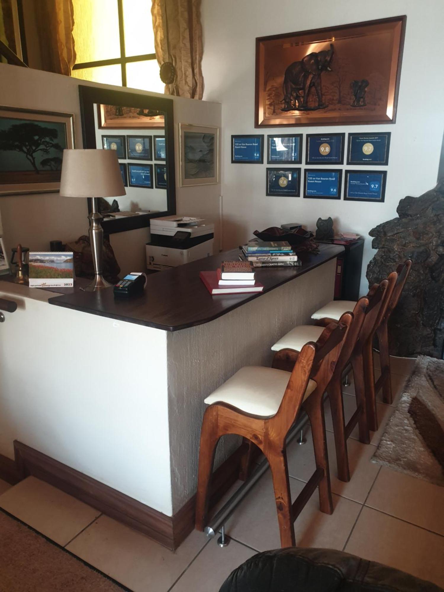 125 On Van Buuren Road Guest House Johannesburg Bagian luar foto
