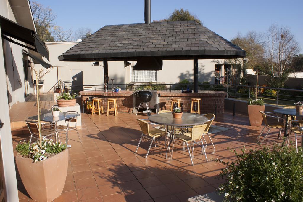 125 On Van Buuren Road Guest House Johannesburg Bagian luar foto